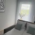 Ksiezycowy Z Garazem Fv Vat *
