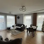 Ksiezycowy Z Garazem Fv Vat