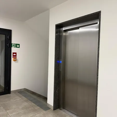 Apartment Ksiezycowy Z Garazem Nowy Sacz