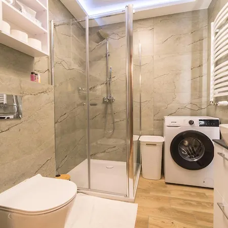 Ksiezycowy Z Garazem Apartment Nowy Sacz