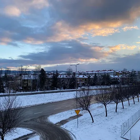 Ksiezycowy Z Garazem Apartment Nowy Sacz