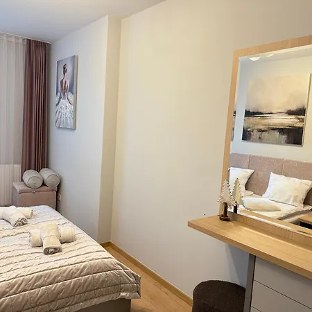Ksiezycowy Z Garazem Fv Vat Apartamento *