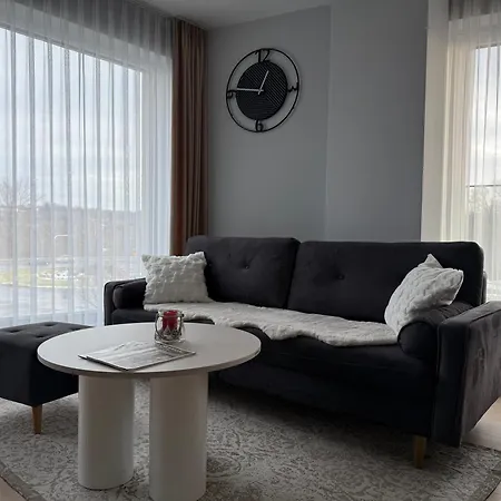 Ksiezycowy Z Garazem Fv Vat Apartamento Nowy Sącz